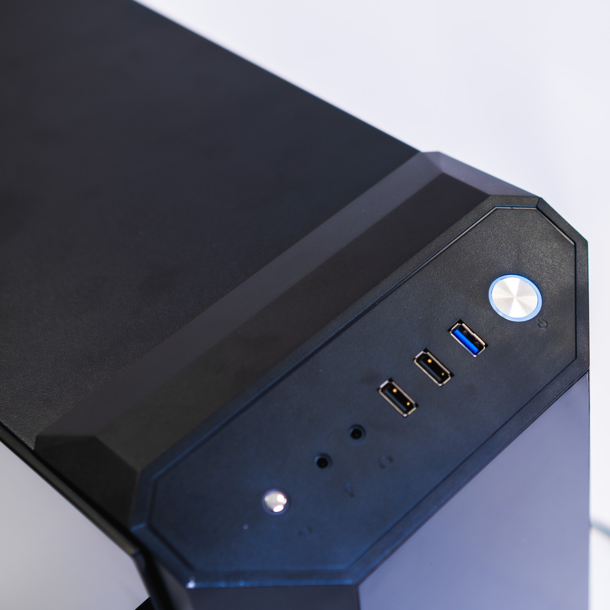 GolfBays Golf Simulator Gaming PC 4K Spec