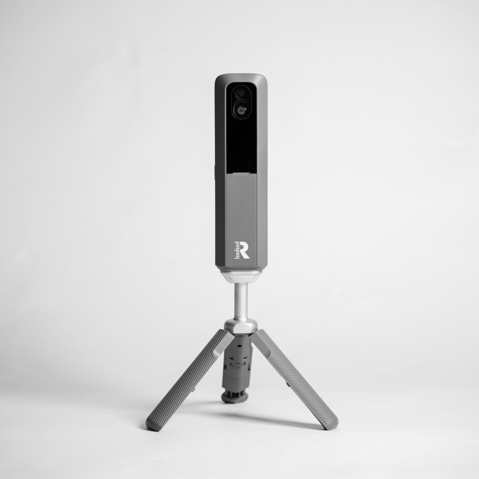 Rapsodo MLM2XPRO mobiili golf-lyöntianalysaattori ja simulaattori